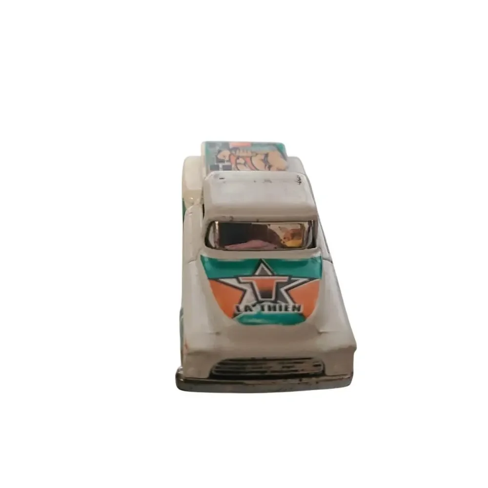 Munda Lucha La Thien Chevy step-side pick up truck 1956, Hot Wheels, issue 1991